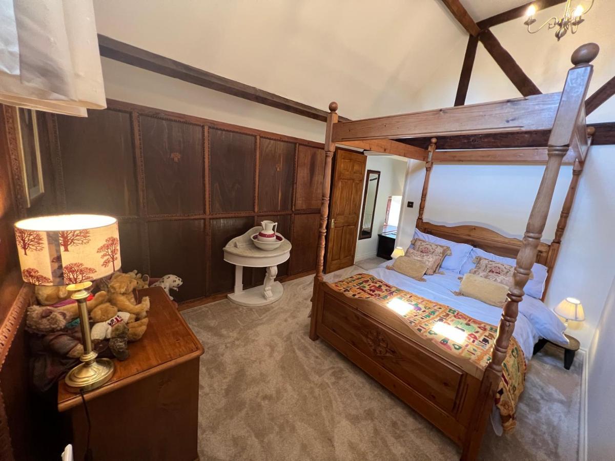 Braunston Manor *